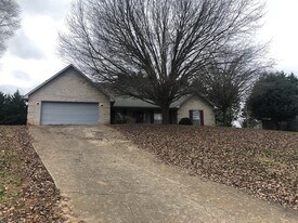 721 Mize Farm Ct in Maryville, TN - Building Photo