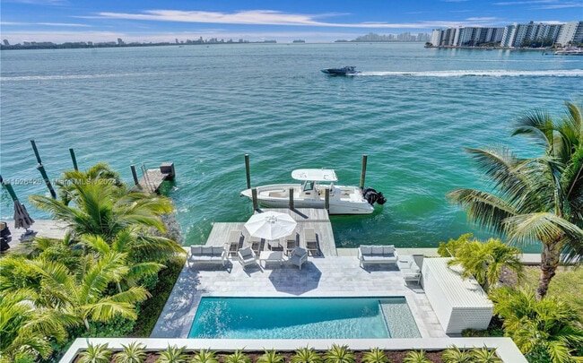 property at 1930 Bay Dr
