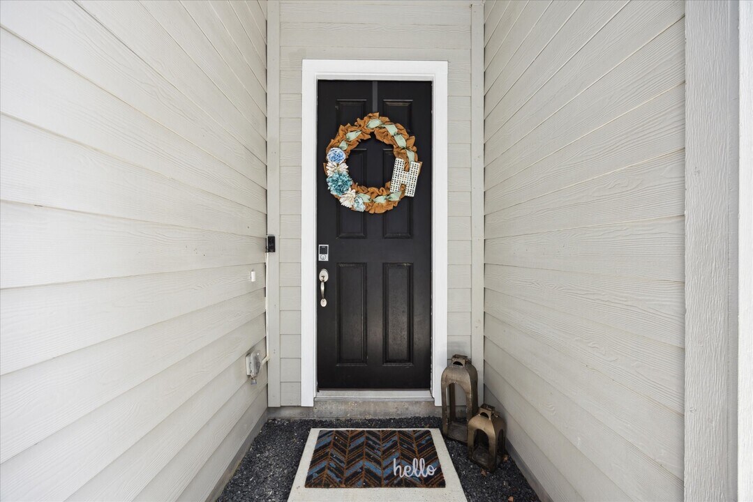 8806 Hollister Pine Ct in Houston, TX - Foto de edificio