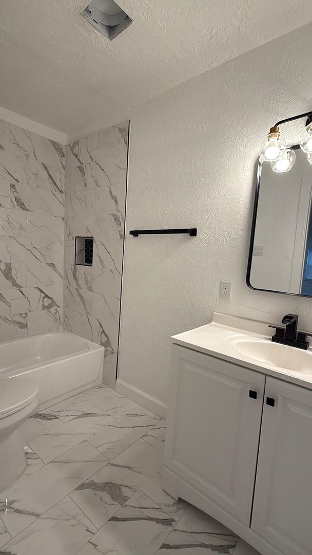 5311 Lyndhurst Dr in Houston, TX - Building Photo - Building Photo