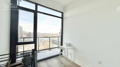 86 Dundas St E in Mississauga, ON - Building Photo - Building Photo