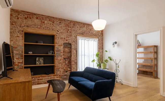 property at 211 S Berendo St