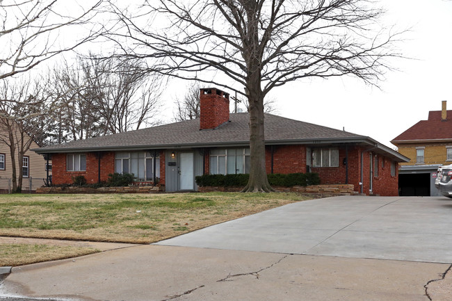 3922 N Classen Blvd in Oklahoma City, OK - Building Photo - Building Photo