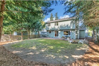1411 S 282nd Pl in Federal Way, WA - Building Photo - Building Photo