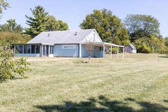 810 Woodbine Rd in Hamilton, OH - Building Photo - Building Photo