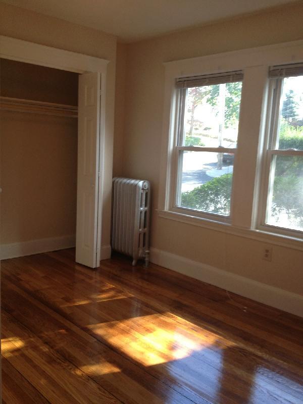 289 Foster St, Unit 1 in Boston, MA - Building Photo - Building Photo