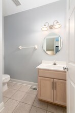 1087 Michigan Ave in Columbus, OH - Foto de edificio - Building Photo