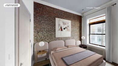 8 E 74th St in New York, NY - Building Photo - Building Photo