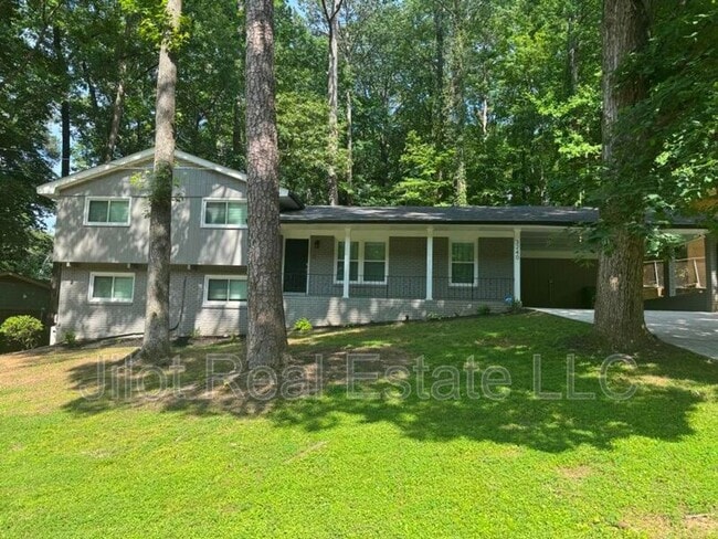 property at 3240 Pyrite Cir SW