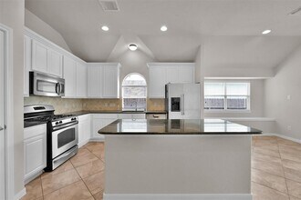 47 E Montfair Blvd in Spring, TX - Building Photo - Building Photo
