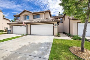 90 Mayfair in Aliso Viejo, CA - Building Photo