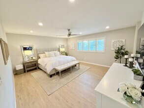 8000 Westlorne Ct in Bakersfield, CA - Building Photo - Building Photo
