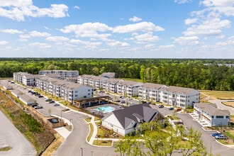 Waterleaf at Foxbank in Moncks Corner, SC - Foto de edificio - Building Photo