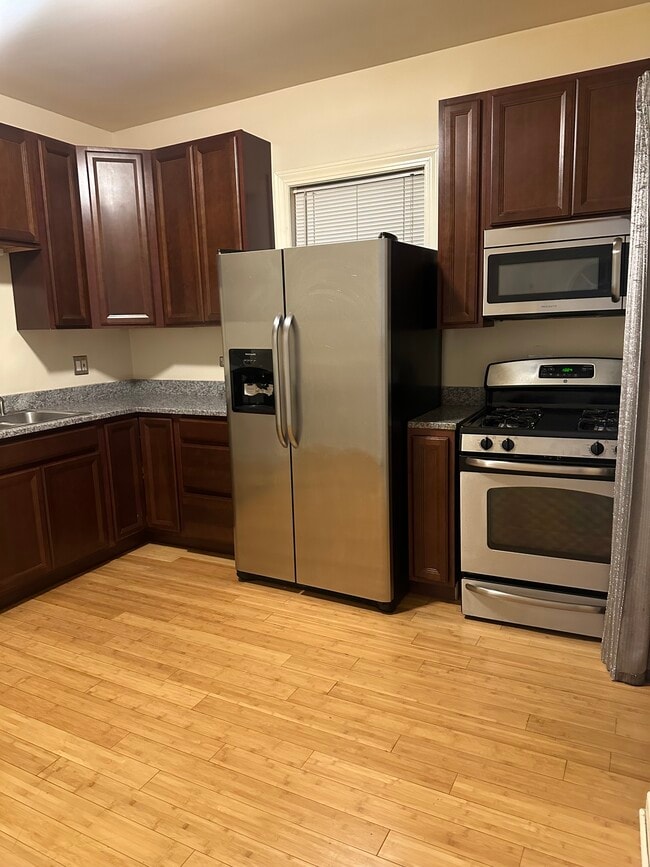 8204 S Marquette Ave, Unit 2