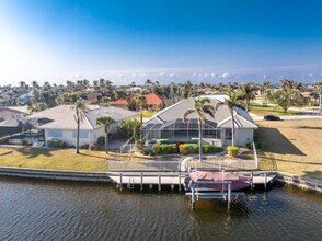 3932 Madrid Ct in Punta Gorda, FL - Building Photo - Building Photo