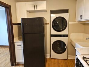 2907 W Lyndale St in Chicago, IL - Building Photo - Building Photo