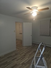 5909 Cottage St in Philadelphia, PA - Foto de edificio - Building Photo