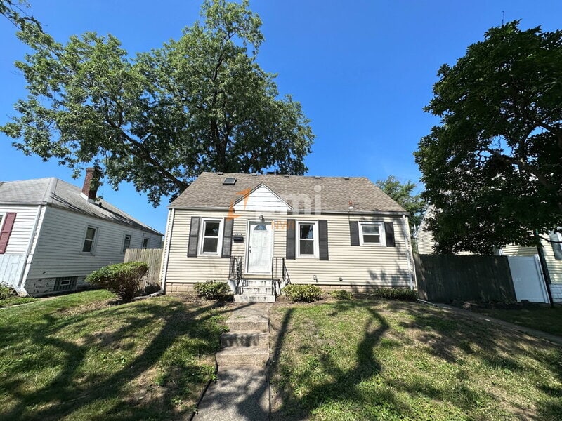 7414 Tapper Ave in Hammond, IN - Building Photo