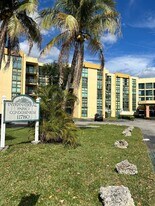 11780 SW 18th St in Miami, FL - Building Photo