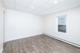156 Urban Ave in North Providence, RI - Building Photo - Building Photo