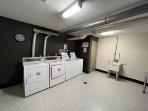222 Babcock St, Unit #2D in Brookline, MA - Building Photo - Building Photo