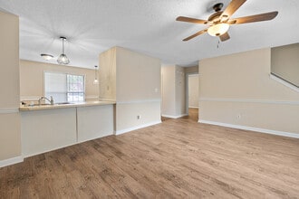 6787 Chase Cove in Horn Lake, MS - Foto de edificio - Building Photo
