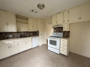 4429 Cockrell Ave in Fort Worth, TX - Building Photo - Building Photo