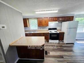 615 Elmira St in Burlington, NC - Building Photo - Building Photo
