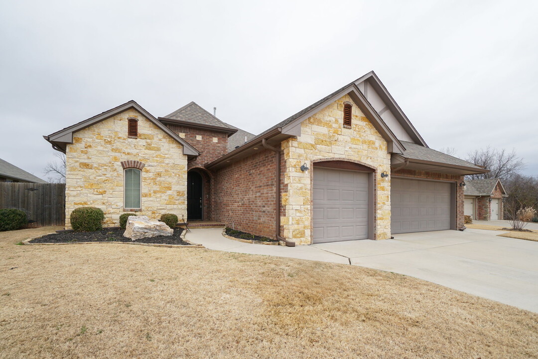 13613 Calabria Trail in Oklahoma City, OK - Building Photo