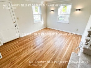 19330 Meredith Ave in Euclid, OH - Building Photo - Building Photo