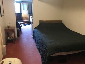 29 Cameron Ave, Unit B in Somerville, MA - Building Photo - Building Photo