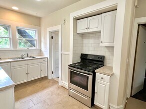 601-609-609 SE 18th Ave in Portland, OR - Building Photo - Building Photo