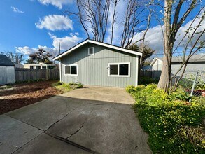 4953 13th Ave in Sacramento, CA - Building Photo - Building Photo