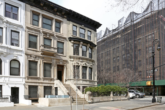 298 Convent Ave in New York, NY - Building Photo - Building Photo