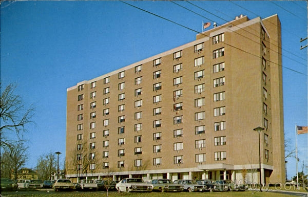 Marion Towers in Marion, OH - Building Photo