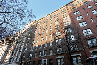 115 W 73rd St in New York, NY - Building Photo - Building Photo