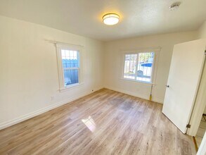 3504-3506 Magnolia St in Oakland, CA - Building Photo - Building Photo