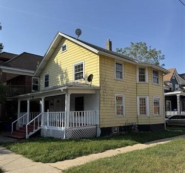 528 N Horsman St in Rockford, IL - Building Photo