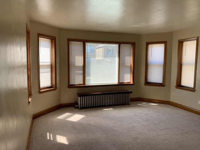 6641 S Francisco Ave in Chicago, IL - Building Photo - Building Photo