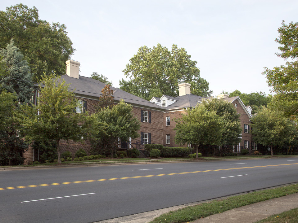 Park Selwyn Apartments in Charlotte, NC - Building Photo