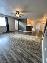 950 Gregory Ln in Mountain Home, ID - Building Photo - Building Photo