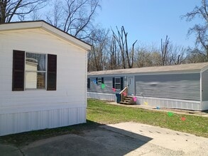 88 Deerwood Park in Centralia, IL - Building Photo - Building Photo