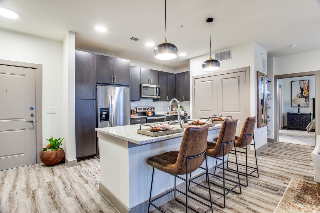 Avalon Benbrook in Benbrook, TX - Building Photo