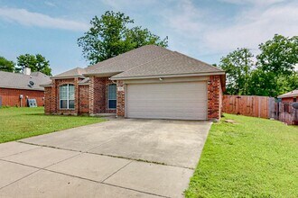 521 Smyth St in Aledo, TX - Building Photo - Building Photo
