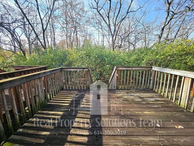 2769 Walden Bluff Ct in Grove City, OH - Building Photo - Building Photo