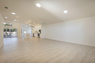 7818 Stirling Bridge Blvd S in Delray Beach, FL - Foto de edificio - Building Photo