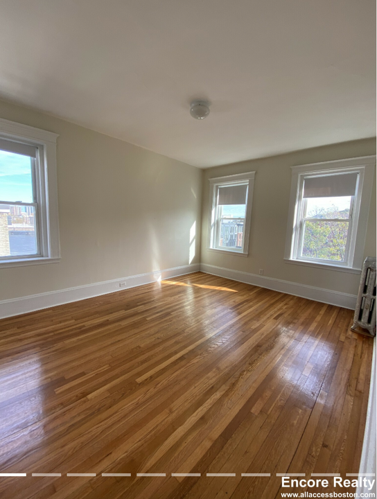 1330 Commonwealth Ave, Unit 31 in Boston, MA - Foto de edificio