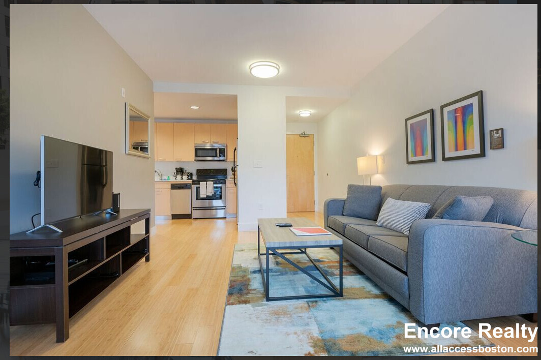 1080 Boylston St in Boston, MA - Building Photo