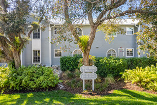 Driftwood of Olde Naples in Naples, FL - Building Photo - Building Photo