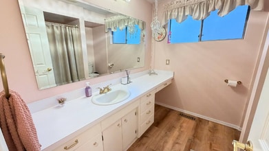 13601 SE 266th St in Kent, WA - Building Photo - Building Photo